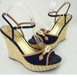 Lilly Pulitzer wedge sandal. Size 10M.